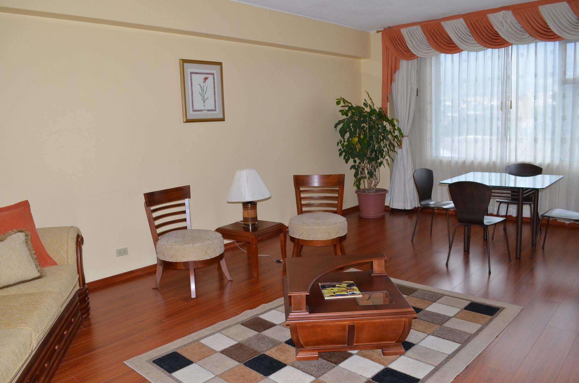 Hotel Tambo Real Quito Exteriör bild